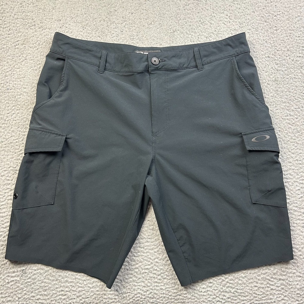 Oakley Hybrid Cargo Shorts Mens Blackout Stretch Water Repellent Utility Size 38